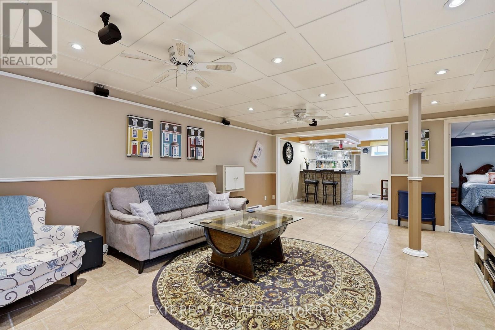 554 Front Road, Champlain, ON - Indoor