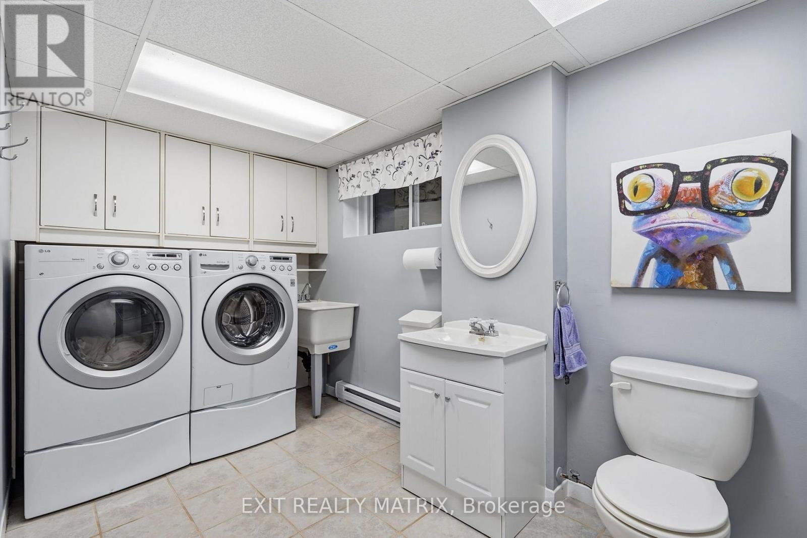 554 Front Road, Champlain, ON - Indoor Photo Showing Laundry Room