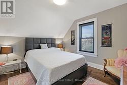 Primary Bedroom - Upper level - 