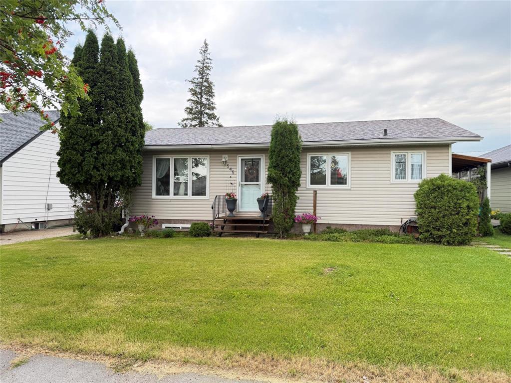 545 3Rd Avenue, Rivers, MB - Outdoor