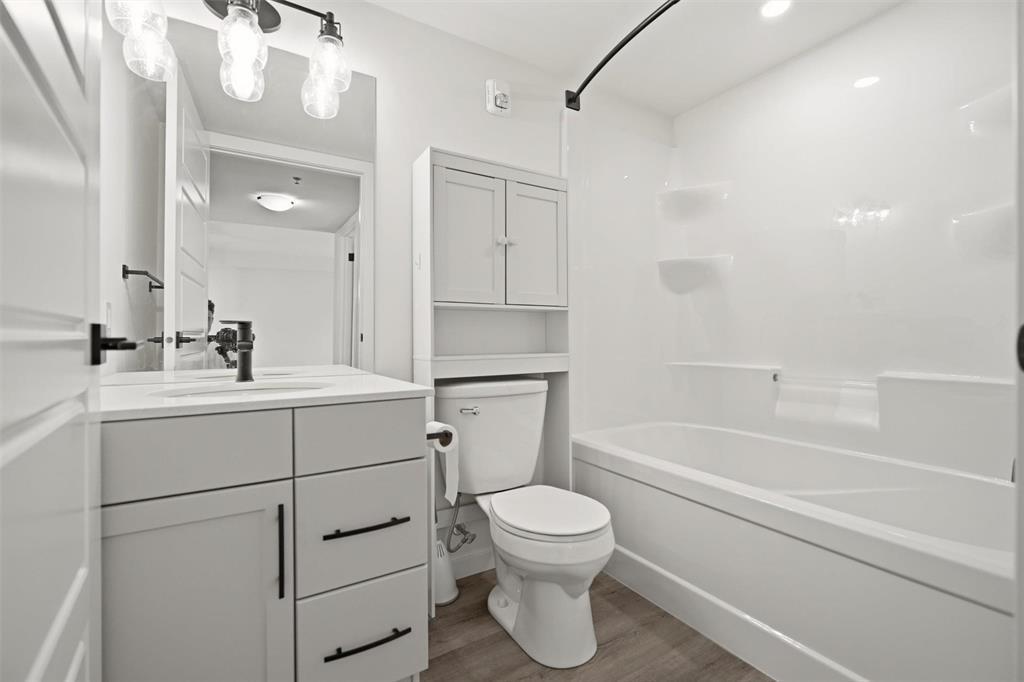 117 545 Dale Boulevard, Winnipeg, MB - Indoor Photo Showing Bathroom