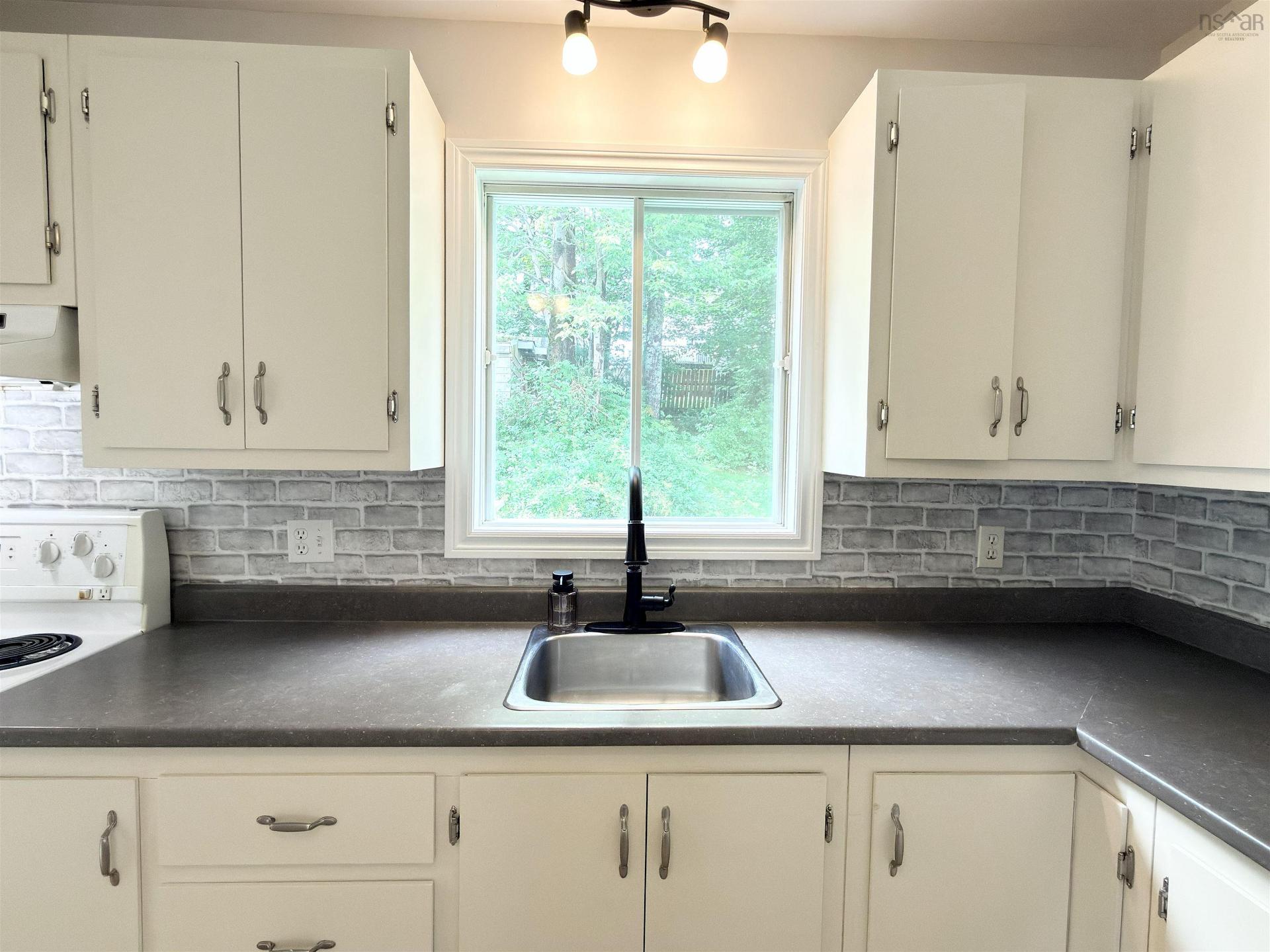 84 Pondicherry Crescent, Dartmouth, NS