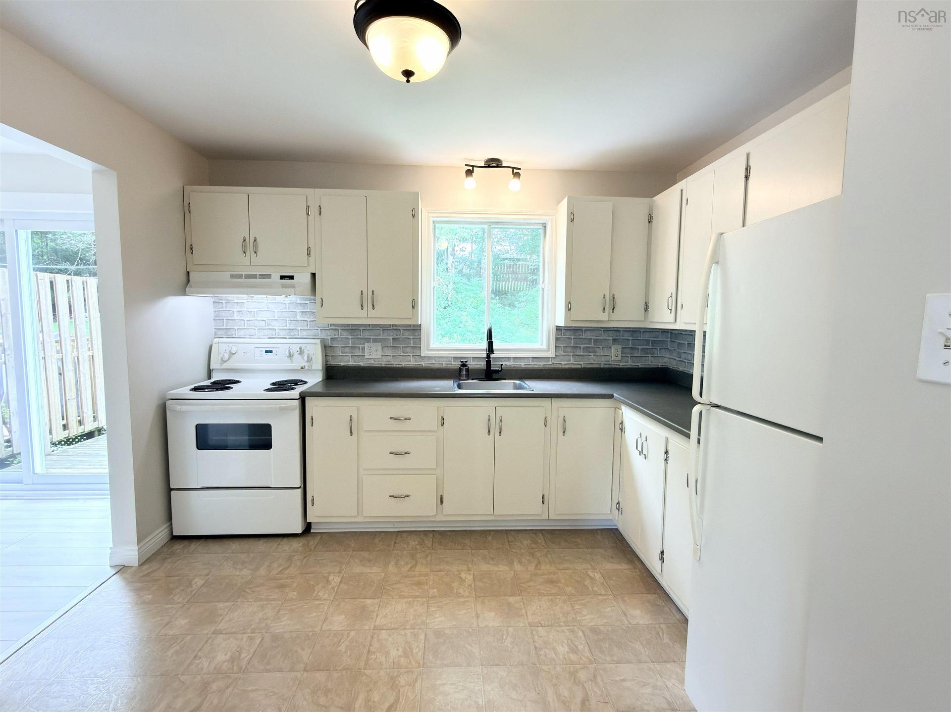 84 Pondicherry Crescent, Dartmouth, NS