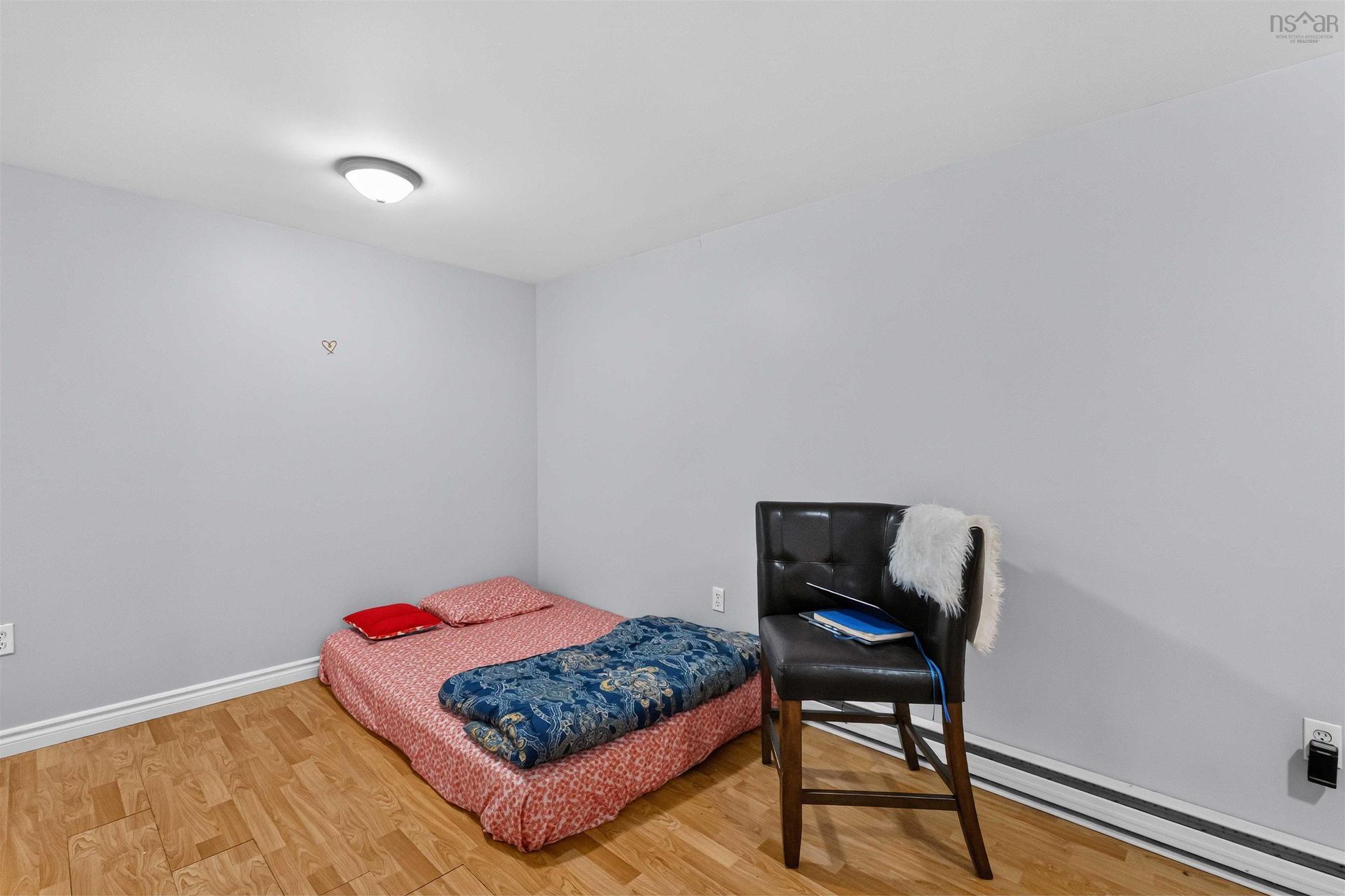 127 Highland Avenue, Wolfville, NS - Indoor Photo Showing Bedroom