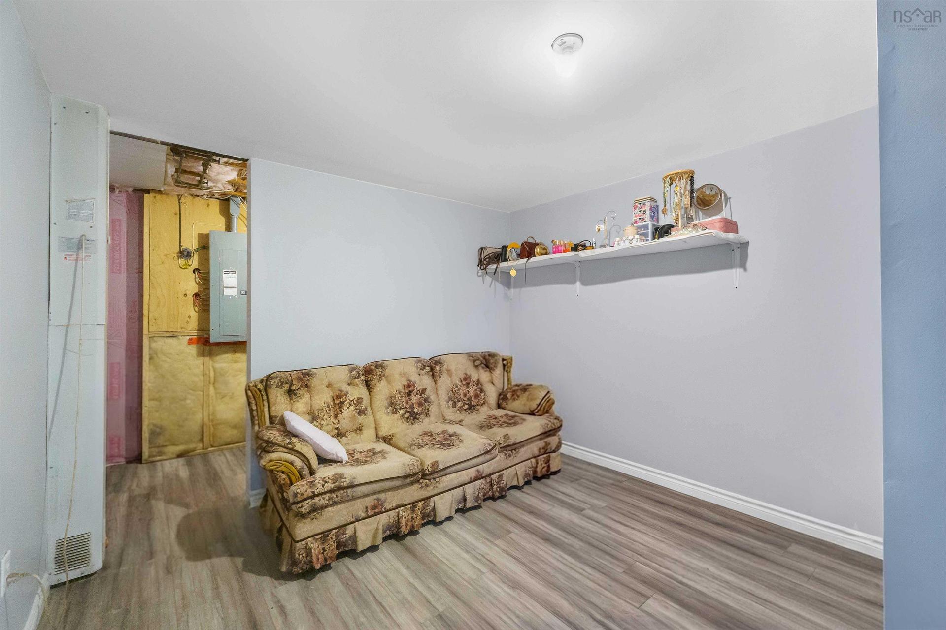 127 Highland Avenue, Wolfville, NS - Indoor