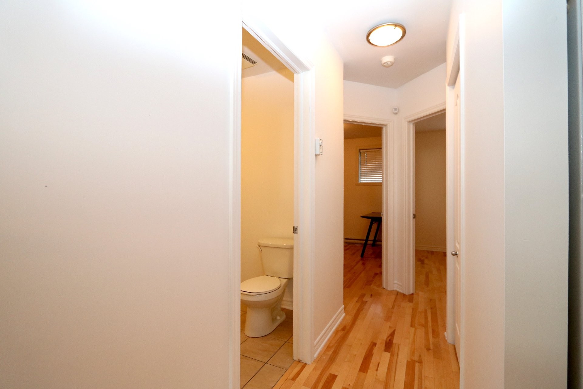 Overall view - 002-991 Rue Atateken, Montréal (Ville-Marie), QC - Indoor Photo Showing Bathroom