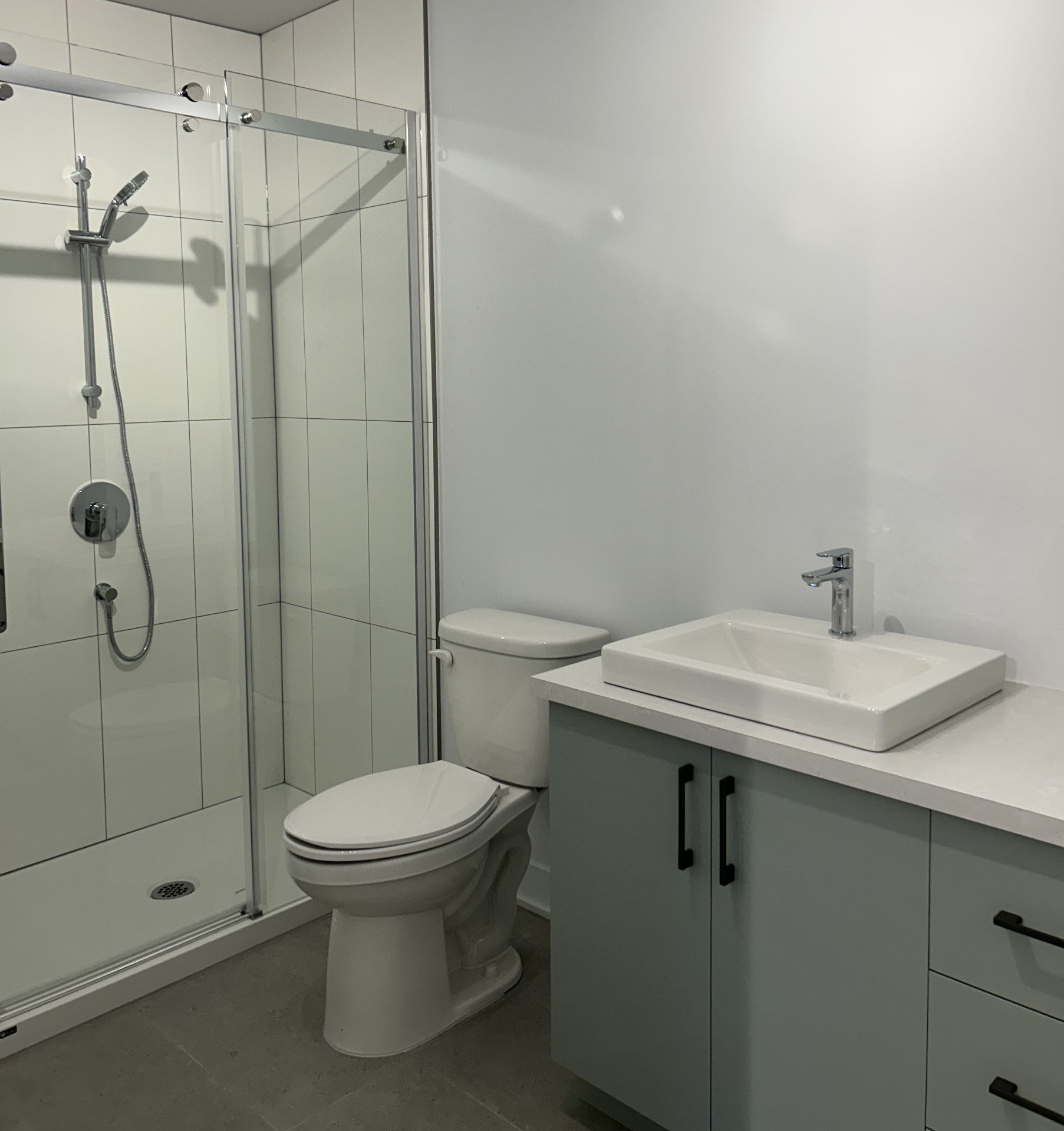 Bathroom - 4-57 Rue Joron, Salaberry-De-Valleyfield, QC - Indoor Photo Showing Bathroom