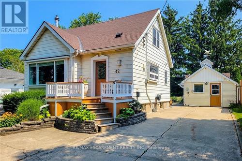 42 Lake Avenue N, Hamilton, ON - Outdoor With Deck Patio Veranda