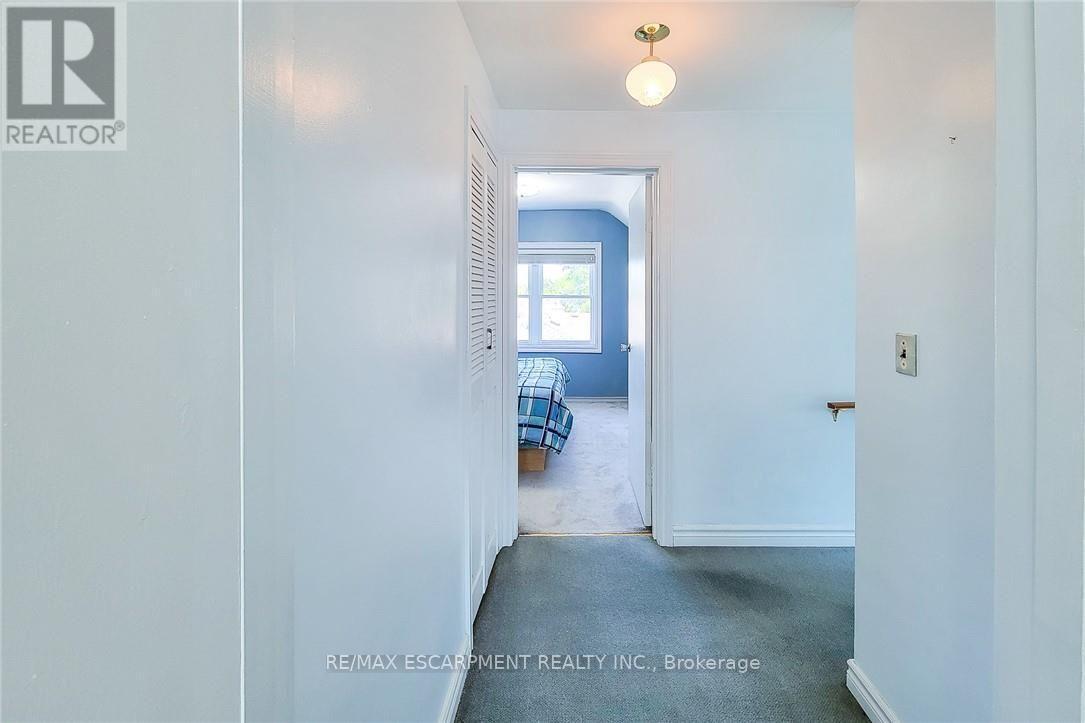 42 Lake Avenue N, Hamilton, ON - Photo Showing Other Room