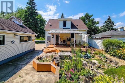42 Lake Avenue N, Hamilton, ON - Outdoor With Deck Patio Veranda