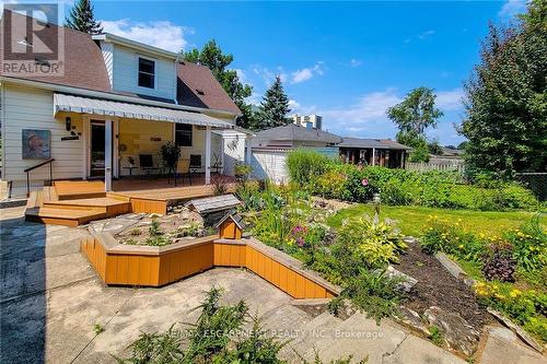 42 Lake Avenue N, Hamilton, ON - Outdoor With Deck Patio Veranda