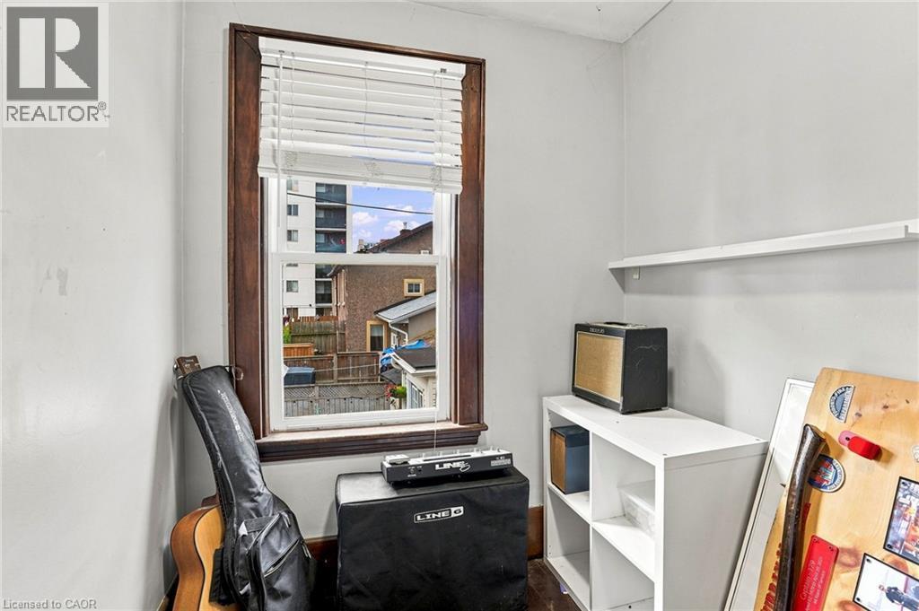 83 Napier Street, Hamilton, ON - Indoor