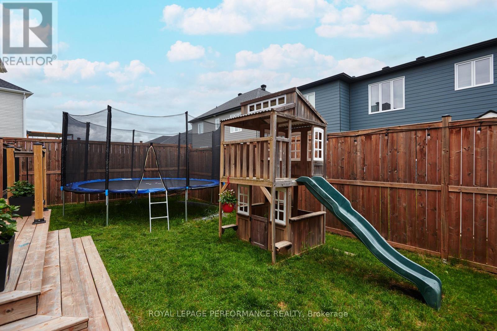 56 Pelham Crescent, Ottawa, ON - Outdoor With Deck Patio Veranda
