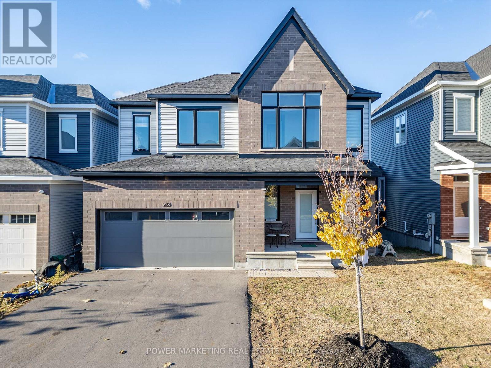 228 Appalachian Circle, Ottawa, ON - Outdoor With Facade