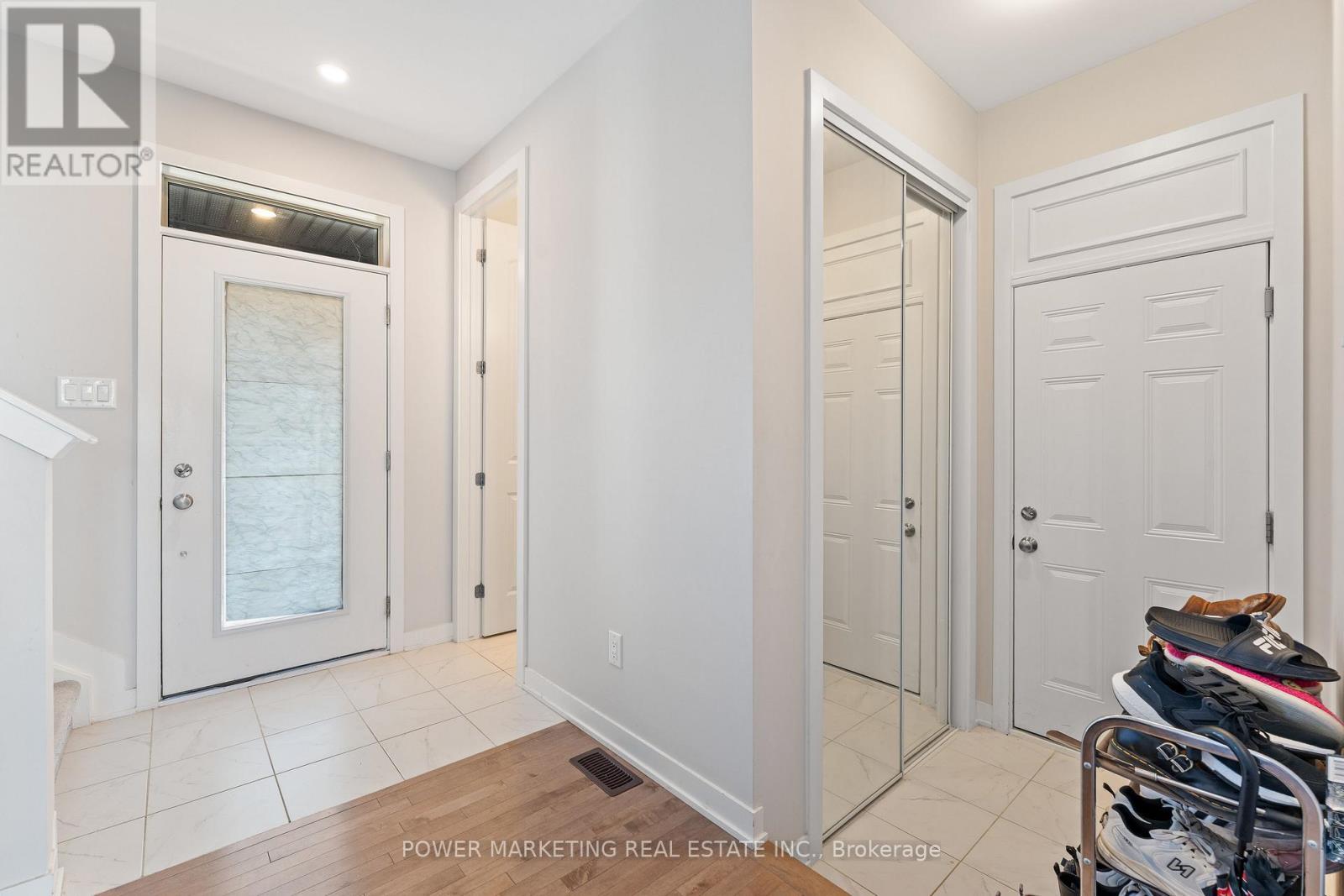228 Appalachian Circle, Ottawa, ON - Indoor Photo Showing Other Room