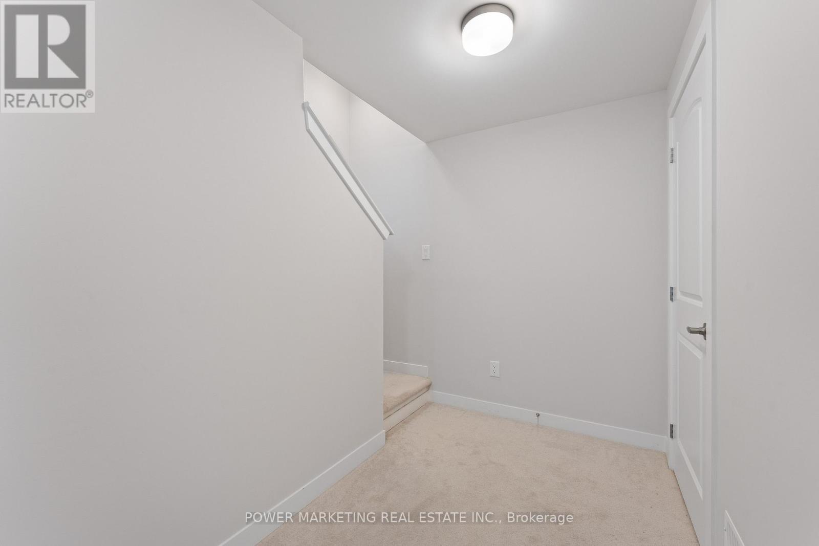 228 Appalachian Circle, Ottawa, ON - Indoor Photo Showing Other Room