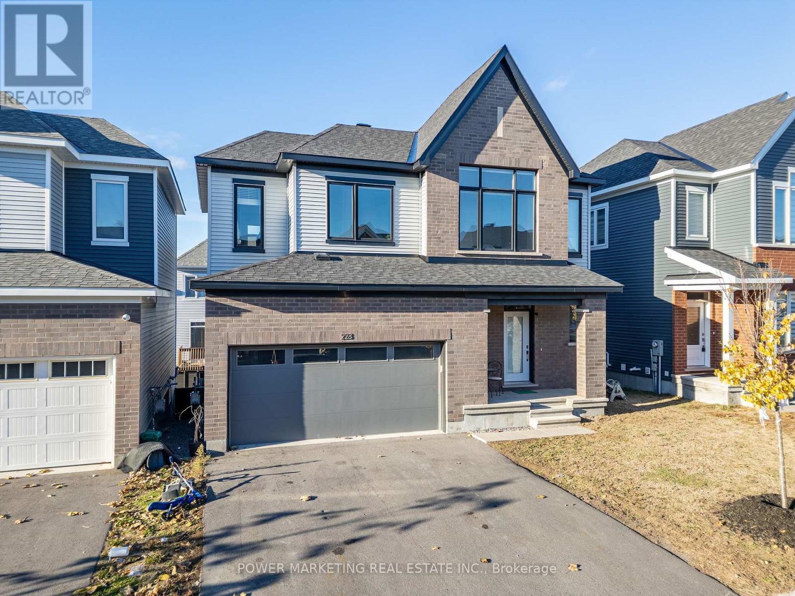 228 Appalachian Circle, Ottawa, ON - Outdoor With Facade