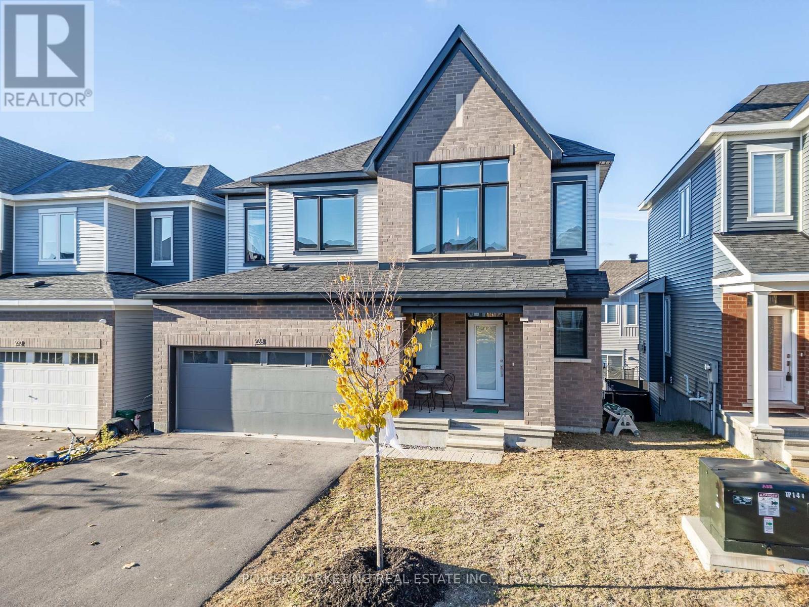 228 Appalachian Circle, Ottawa, ON - Outdoor With Facade