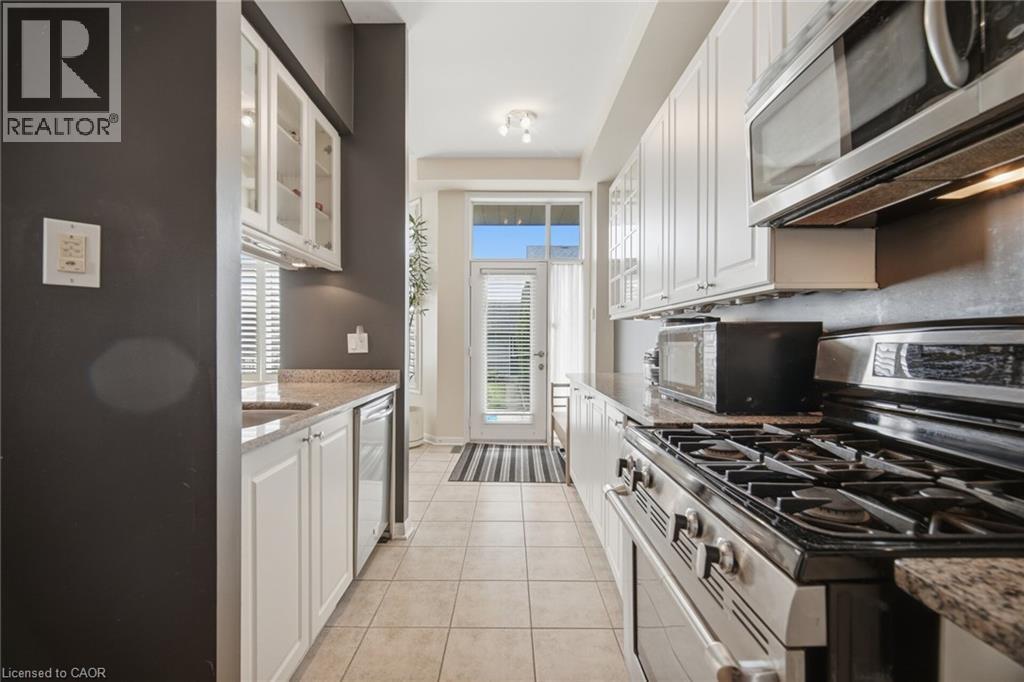 79 Cornell Park Avenue, Markham, ON - Indoor Photo Showing Kitchen With Upgraded Kitchen