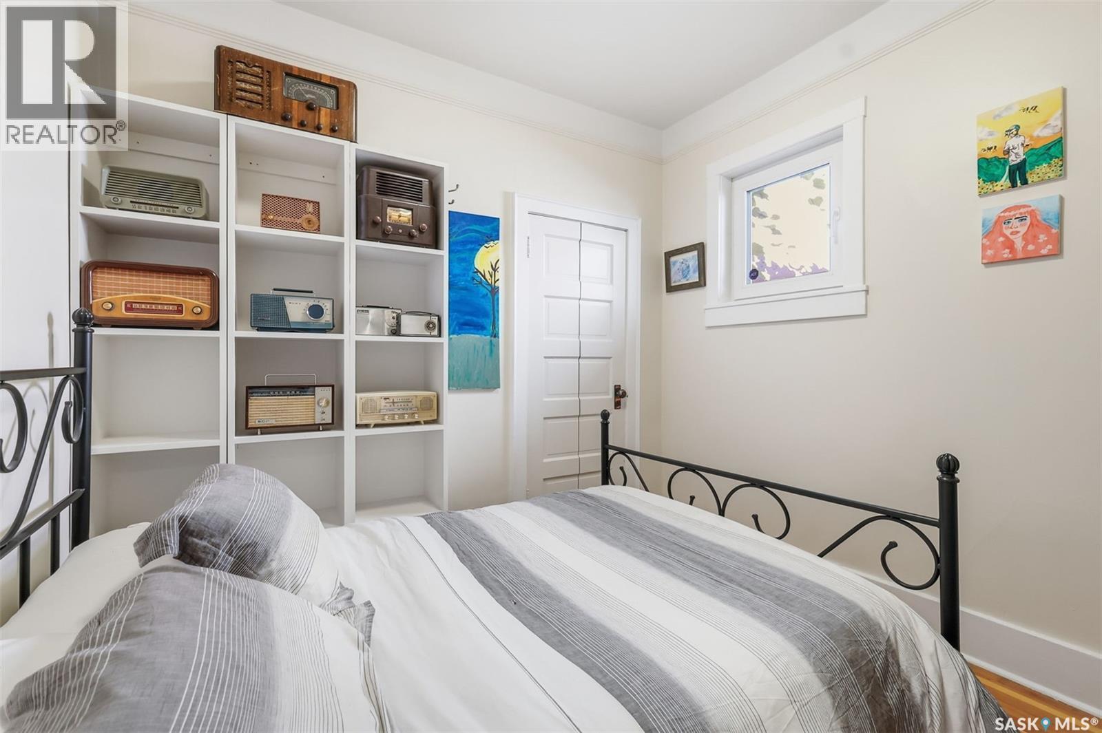 919 6Th Avenue N, Saskatoon, SK - Indoor Photo Showing Bedroom