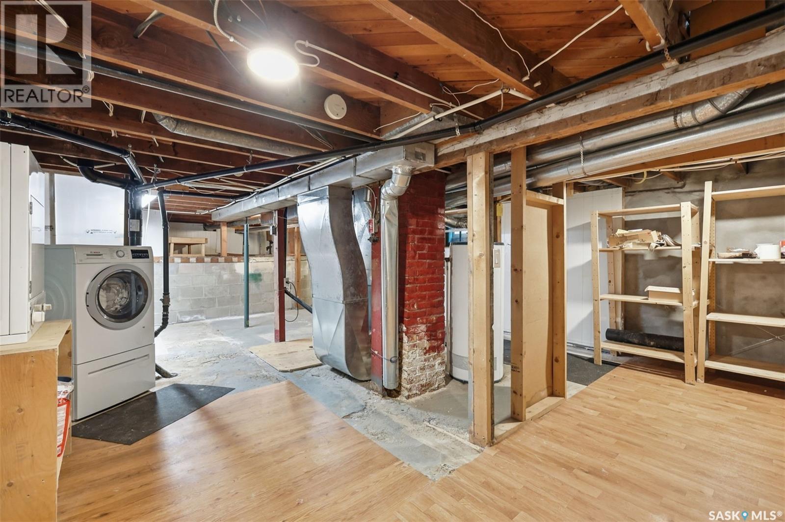 919 6Th Avenue N, Saskatoon, SK - Indoor Photo Showing Basement