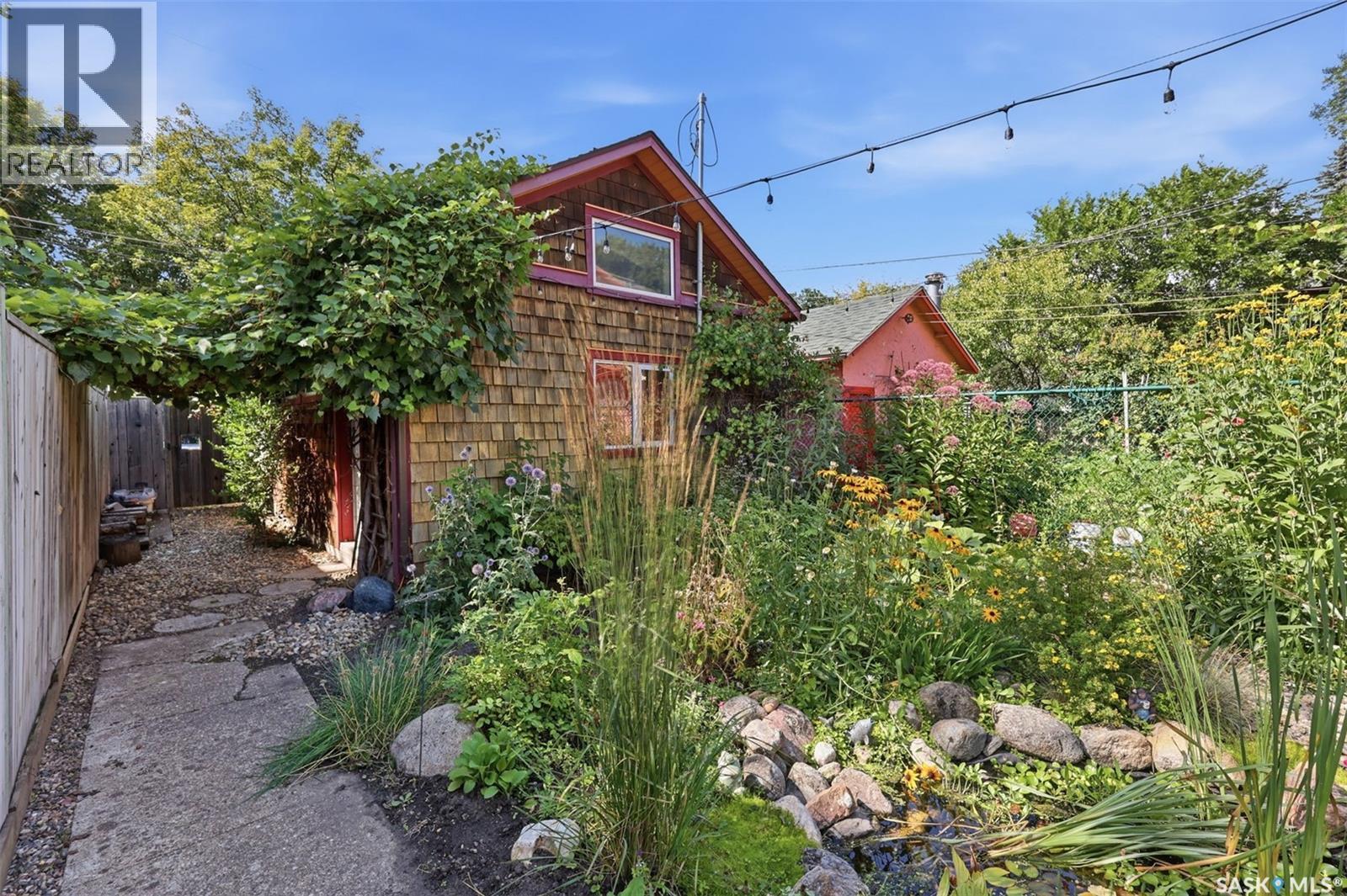 919 6Th Avenue N, Saskatoon, SK - Outdoor
