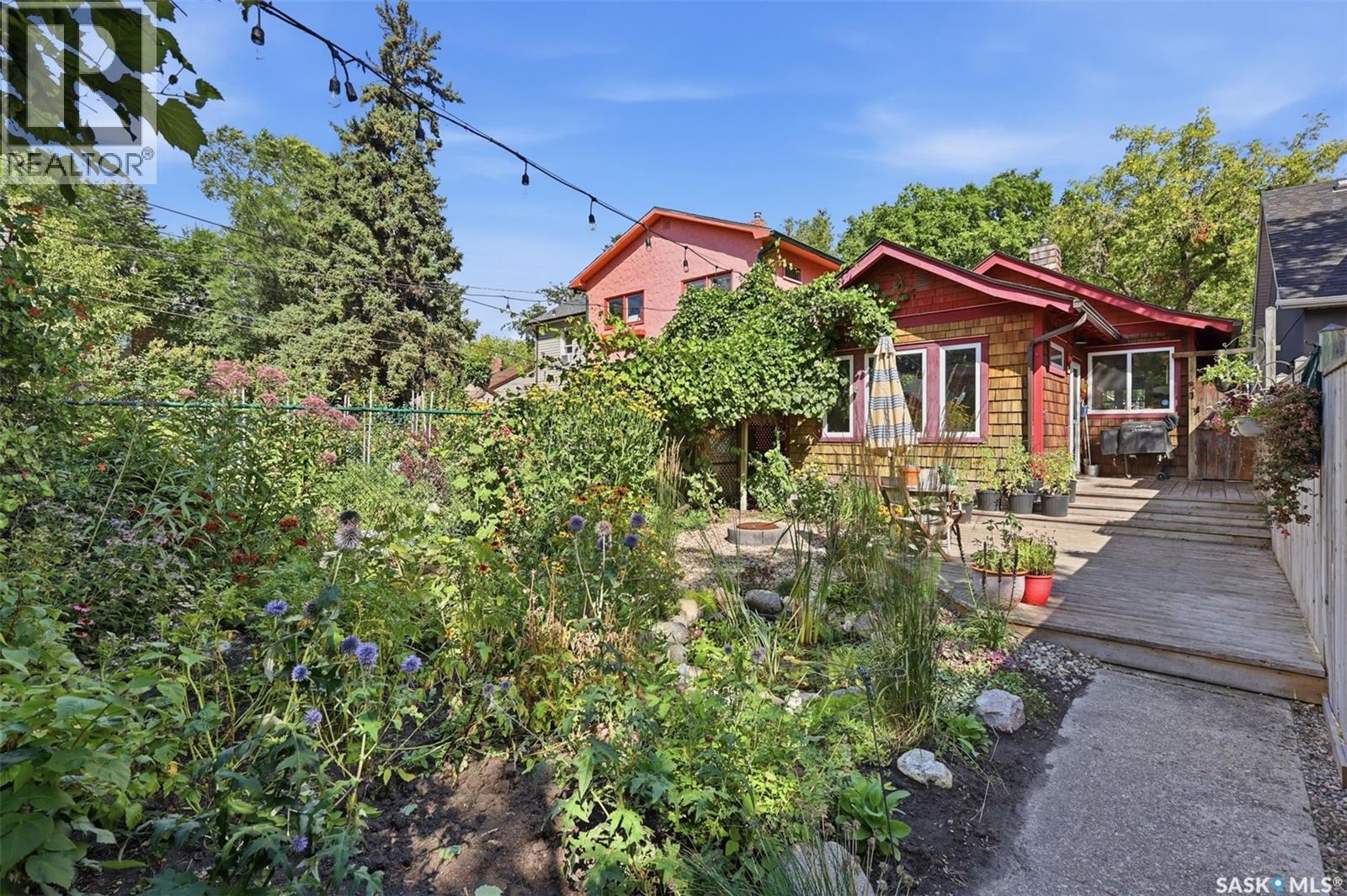 919 6Th Avenue N, Saskatoon, SK - Outdoor