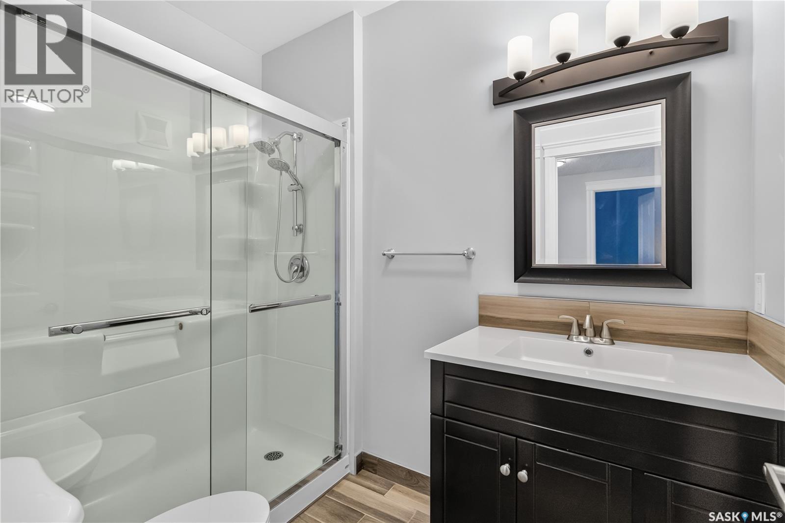 226 Mahabir Court, Saskatoon, SK - Indoor Photo Showing Bathroom