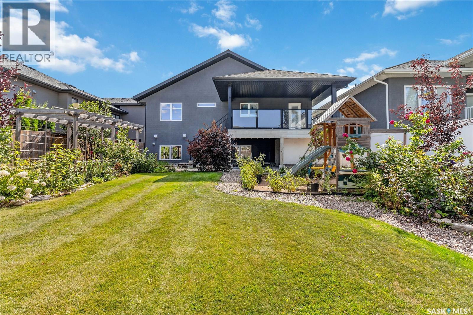 226 Mahabir Court, Saskatoon, SK - Outdoor
