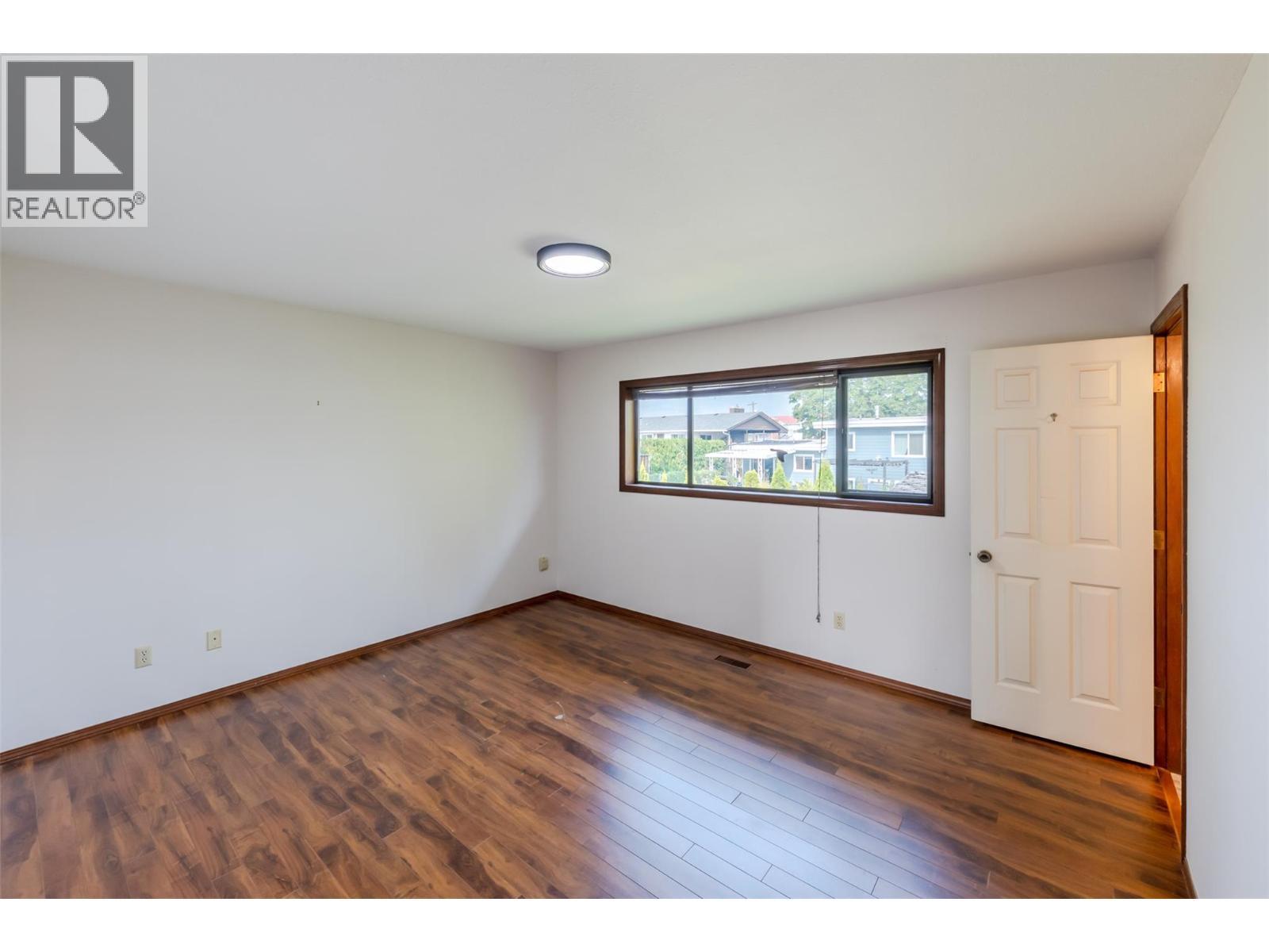 14 Bartlett Place, Osoyoos, BC - Indoor Photo Showing Other Room
