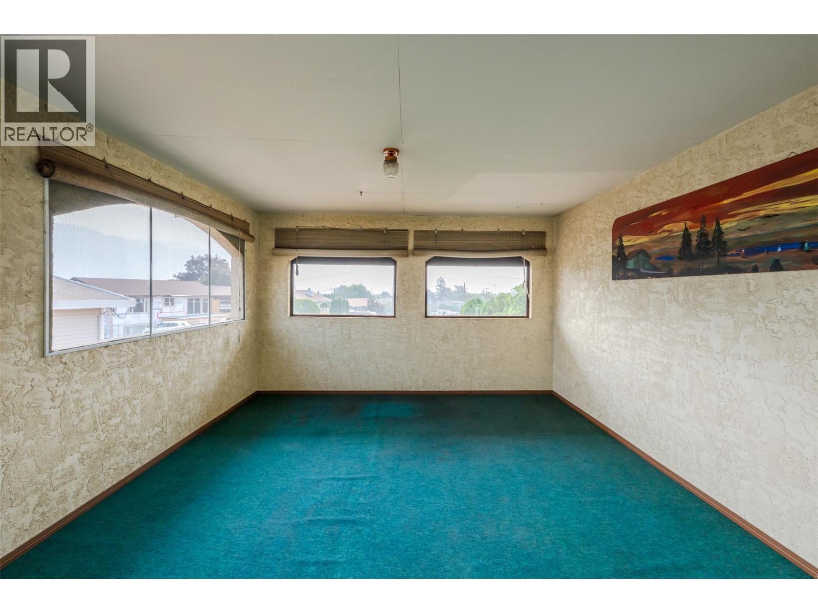 14 Bartlett Place, Osoyoos, BC - Indoor Photo Showing Other Room