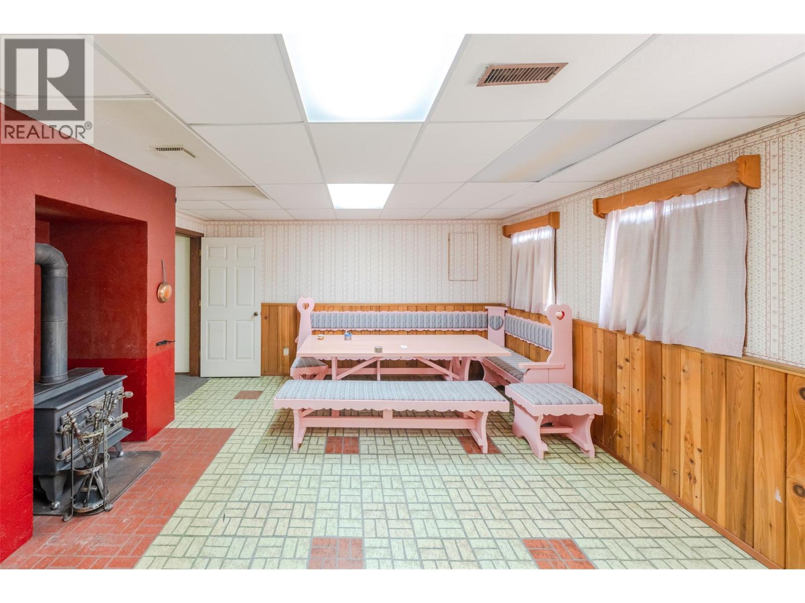 14 Bartlett Place, Osoyoos, BC - Indoor