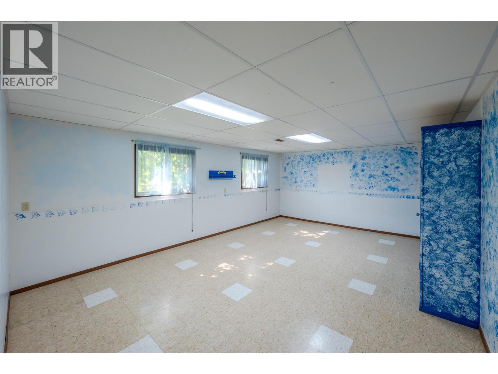 14 Bartlett Place, Osoyoos, BC - Indoor Photo Showing Other Room