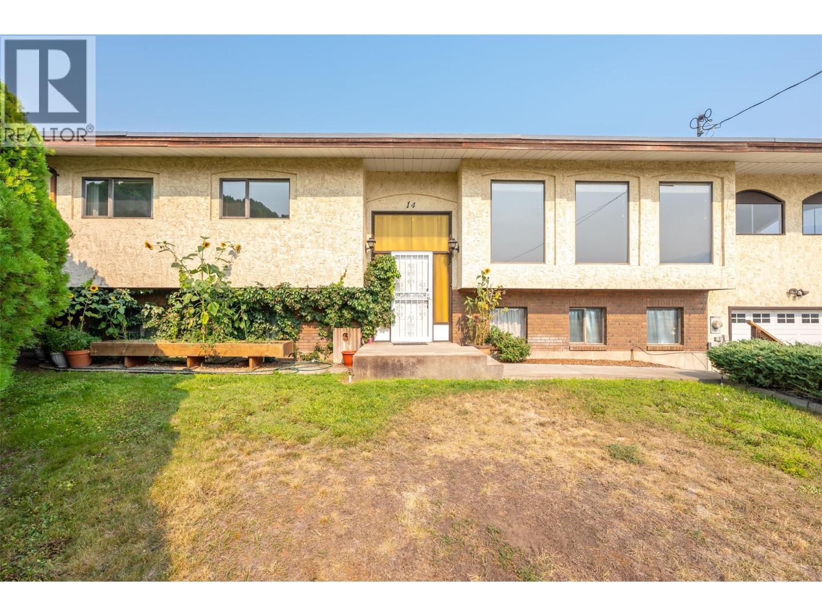14 Bartlett Place, Osoyoos, BC - Outdoor