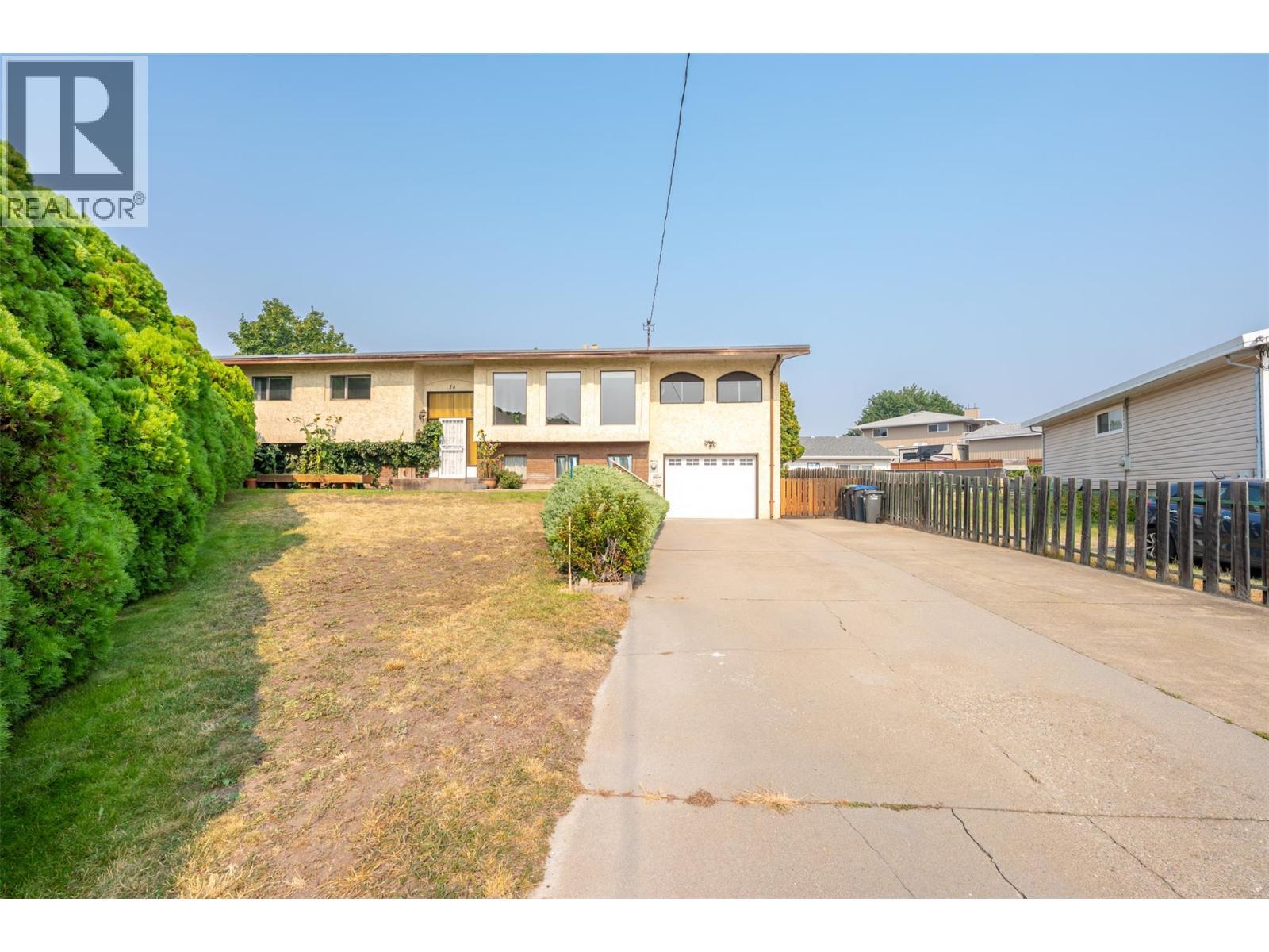 14 Bartlett Place, Osoyoos, BC - Outdoor