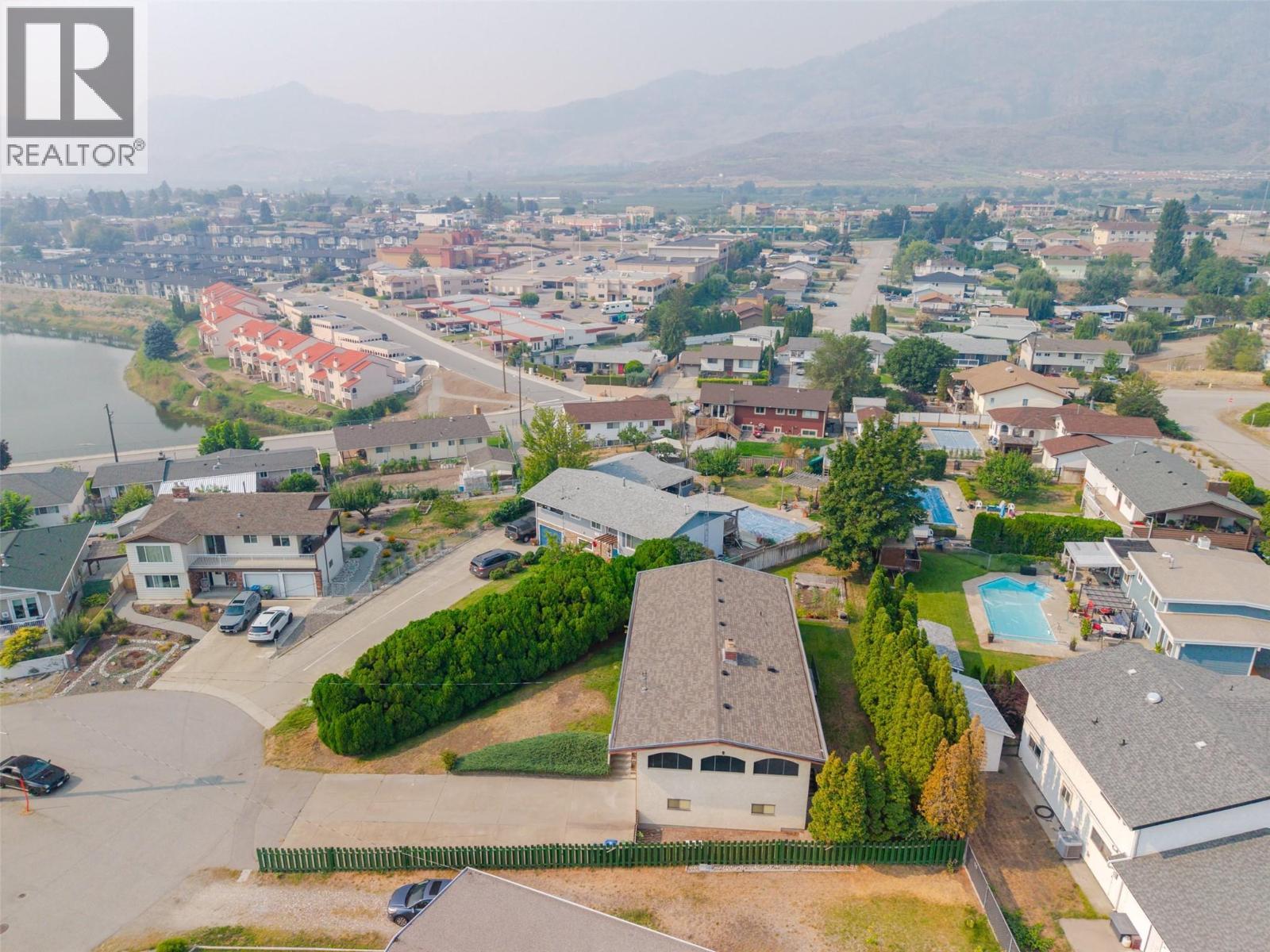 14 Bartlett Place, Osoyoos, BC - Outdoor With View