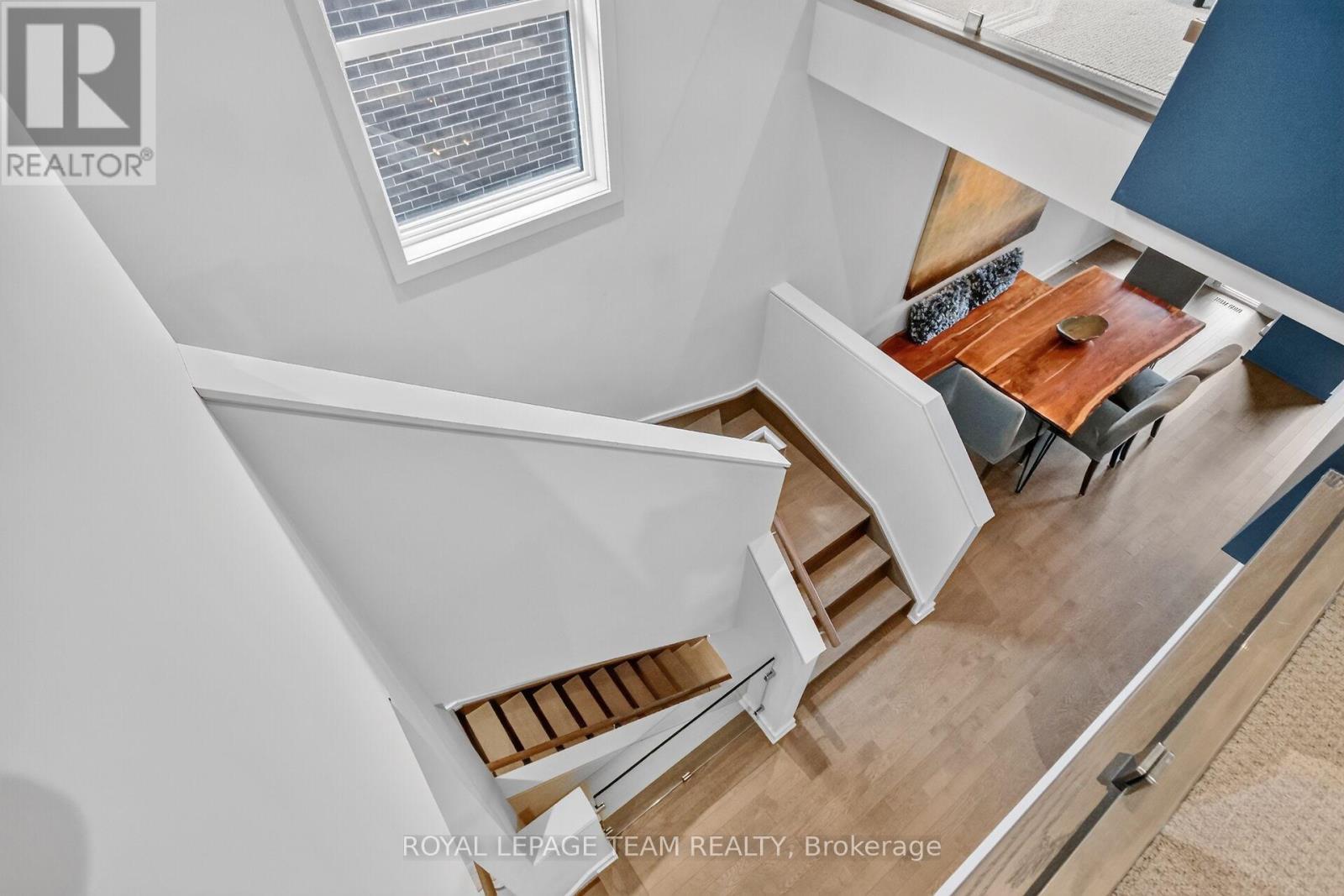 140 Larimar Circle, Ottawa, ON - Indoor Photo Showing Other Room