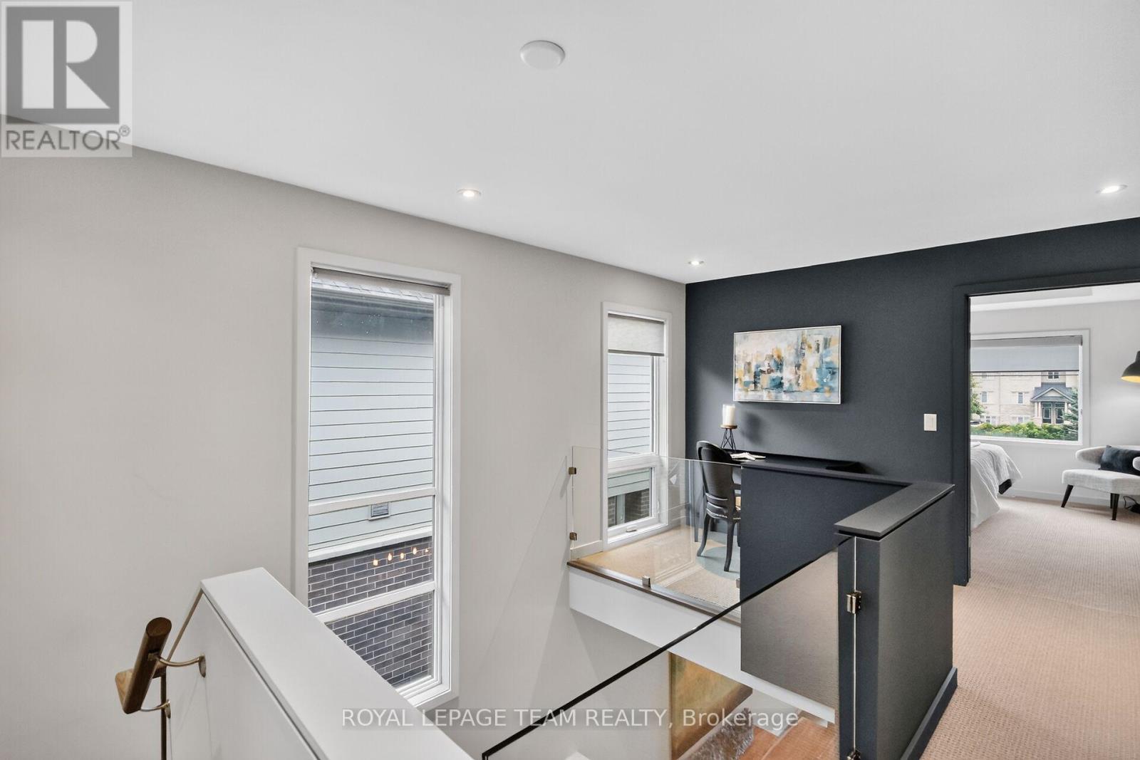 140 Larimar Circle, Ottawa, ON - Indoor Photo Showing Other Room