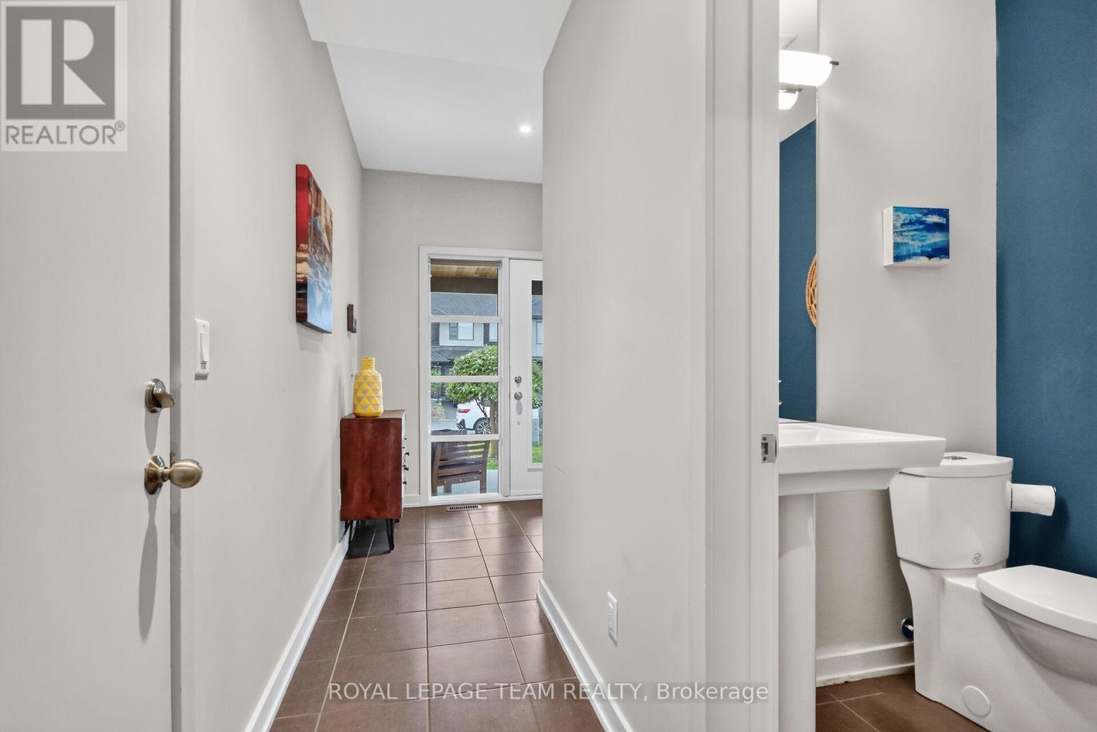 140 Larimar Circle, Ottawa, ON - Indoor Photo Showing Bathroom