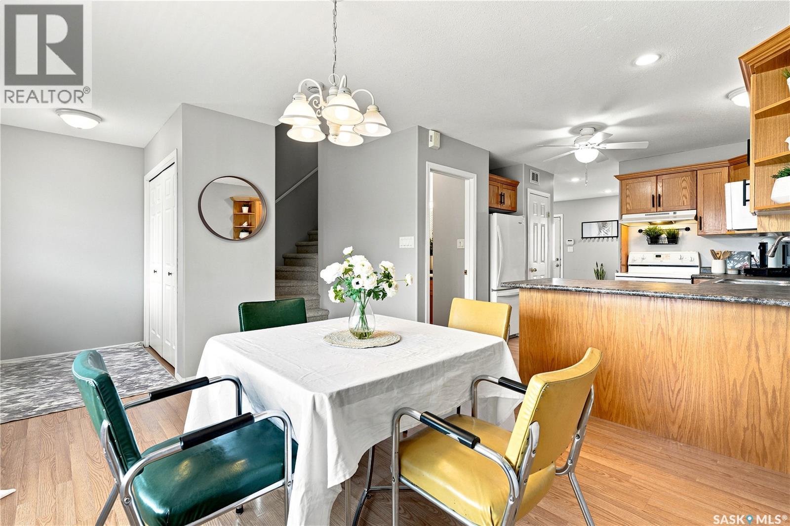 426 Rutherford Crescent, Saskatoon, SK - Indoor Photo Showing Dining Room