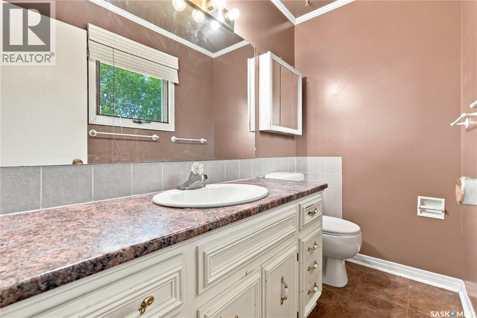 363 Rodenbush Drive, Regina, SK - Indoor Photo Showing Bathroom