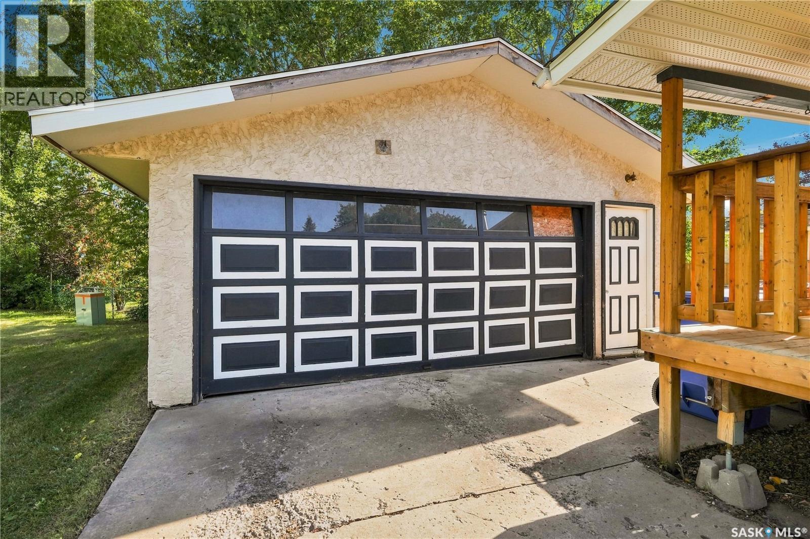363 Rodenbush Drive, Regina, SK - Outdoor