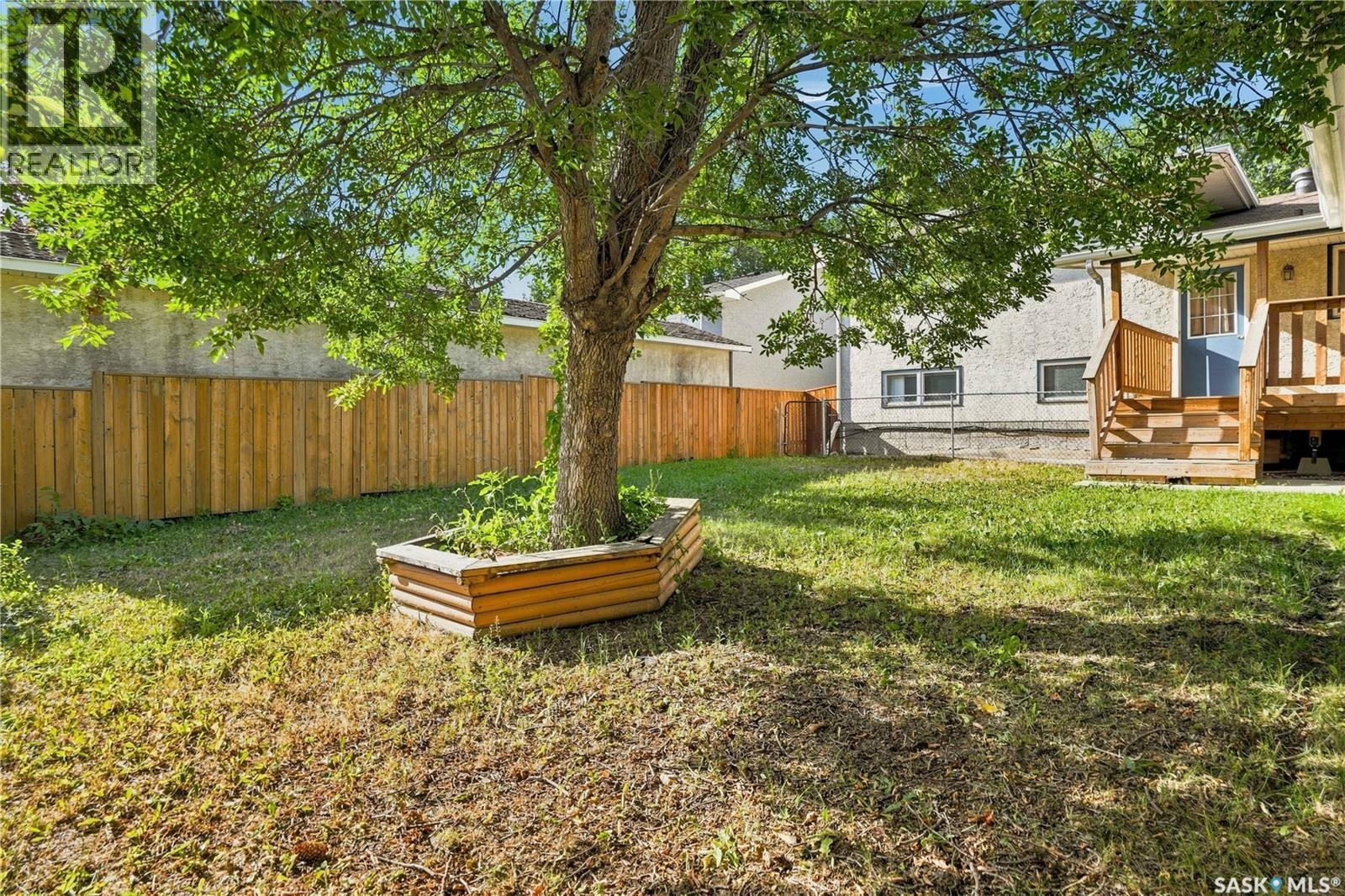 363 Rodenbush Drive, Regina, SK - Outdoor