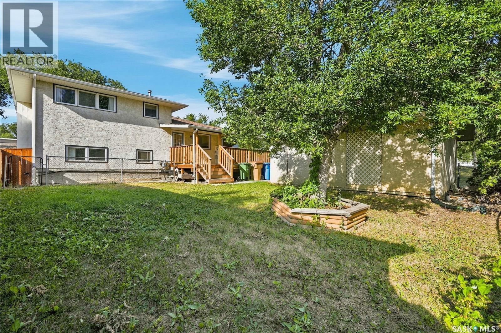 363 Rodenbush Drive, Regina, SK - Outdoor With Deck Patio Veranda