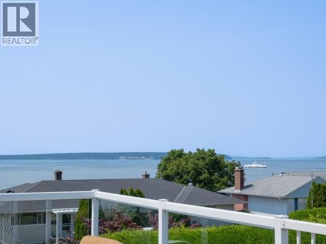 3848 Gordon Ave, Powell River, BC - Outdoor With Body Of Water With View