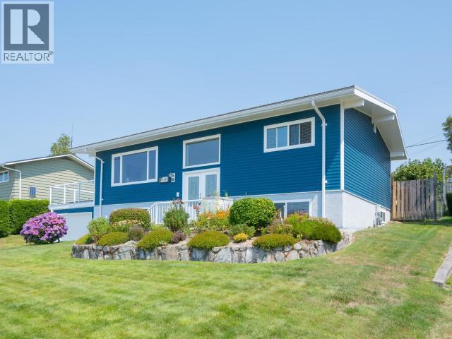 3848 Gordon Ave, Powell River, BC - Outdoor