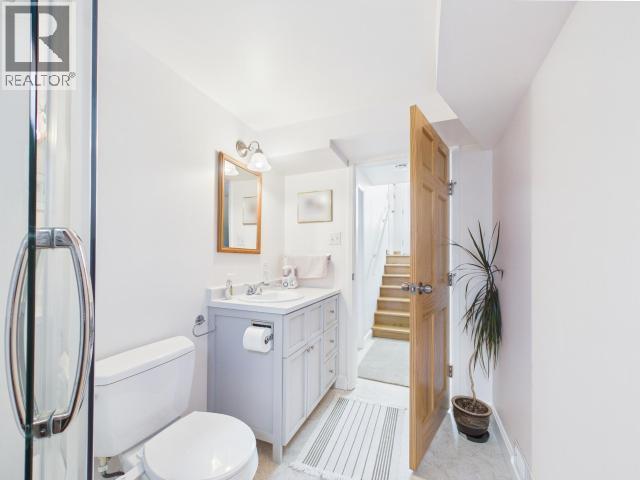 3848 Gordon Ave, Powell River, BC - Indoor Photo Showing Bathroom