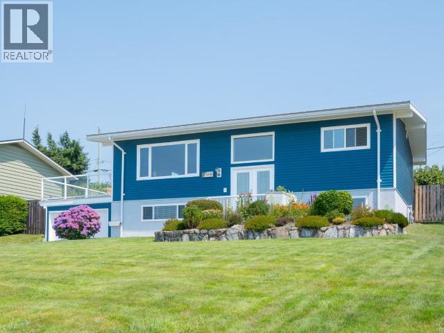 3848 Gordon Ave, Powell River, BC - Outdoor