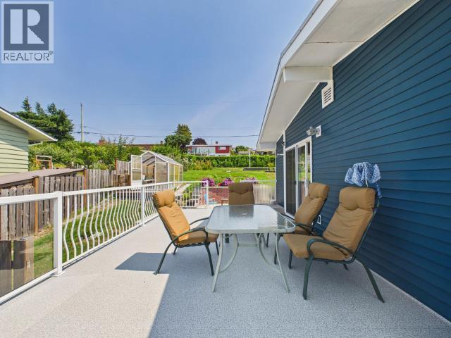 3848 Gordon Ave, Powell River, BC - Outdoor With Deck Patio Veranda With Exterior