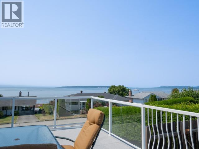 3848 Gordon Ave, Powell River, BC - Outdoor With Body Of Water With View